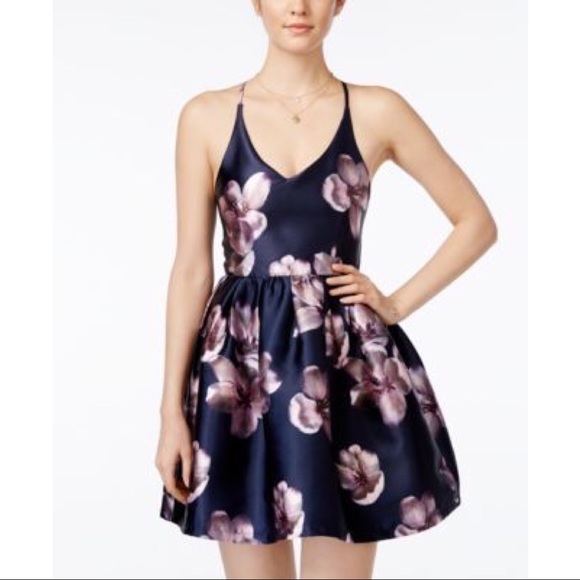 Brand New Never Worn Party Floral Dress - Picture 3 of 3